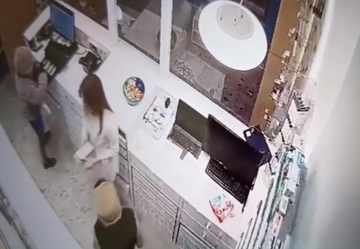 Банда детей уже пять месяцев терроризирует белградские аптеки.