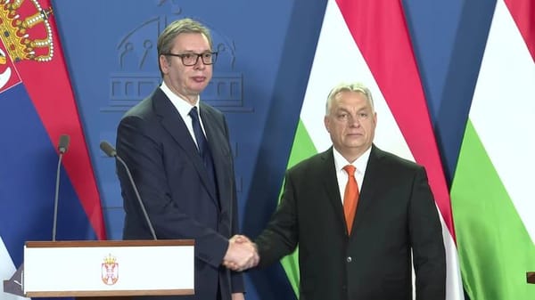 Президент Вучич отправился с коротким визитом в Венгрию.