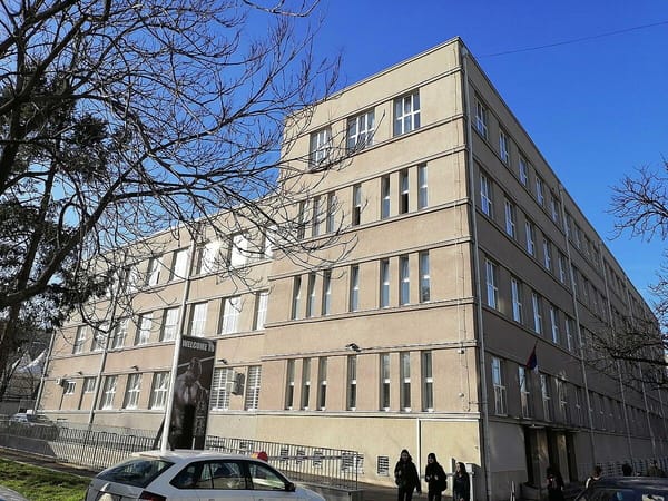 Блокада пятой белградской гимназии, возможно, прекратится.