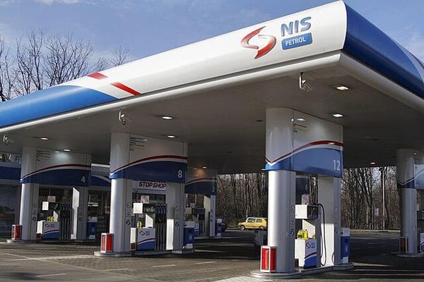 Правительство Сербии провело очередное экстренное заседание по ситуации вокруг NIS.